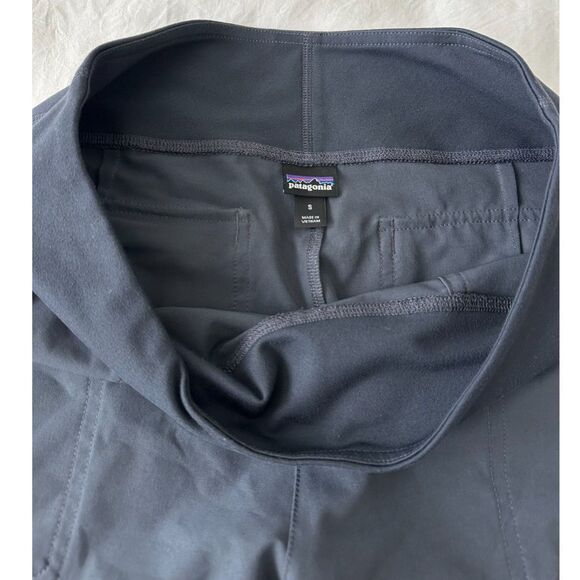 Patagonia Navy Happy Hike - Picture 2 of 4